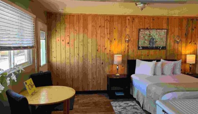 Suite 27 - Corner Suite