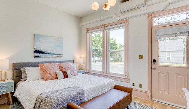 Suite 7 | Historic Art City Inn