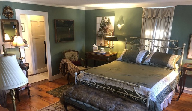 Suite at Silvershell Inn