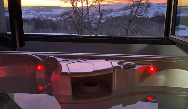 Suite Avec Jacuzzi et Sauna « Ledelweiss »