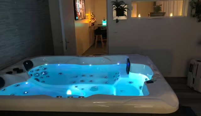Suite Avec Jacuzzi Privatif à 15 min D'amiens