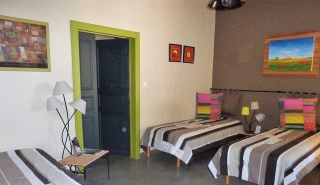 Suite-Connected-Ensuite-Balcony-JULIETTE & PAUL