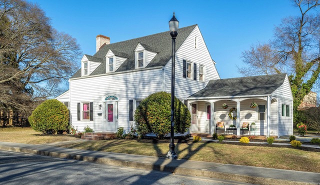 Suite Diana: Spacious 4-bedroom house in charming Salisbury, Maryland