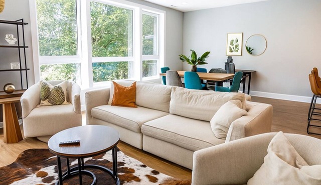 Suite Dreams Designer Style Central Sleeps 6