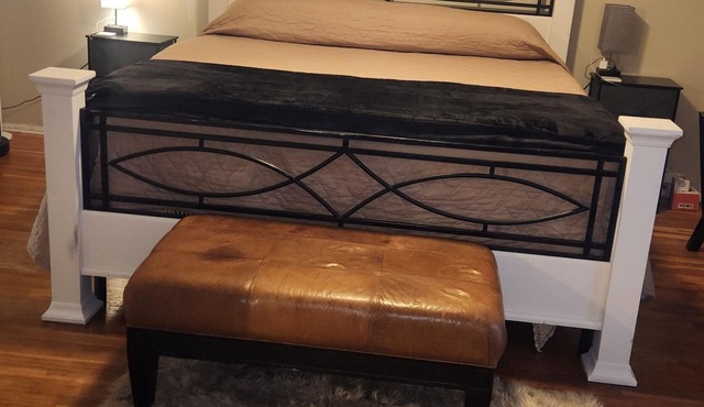Suite Dreams in a quiet suburban St. Louis neighborhood.