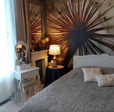 Suite en chambre d'hôtes avec cuisine, garage et vue rivière - Livradois Forez