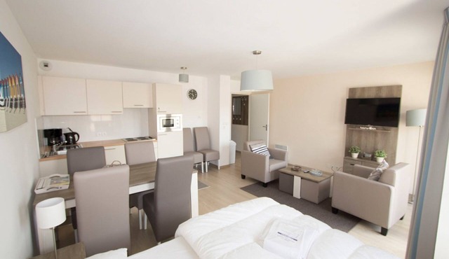 Suite for 2 people, adapted to people with a disability