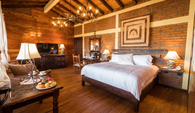 Suite Giuseppe, luxury and comfort close to the malecon. Breakfast included