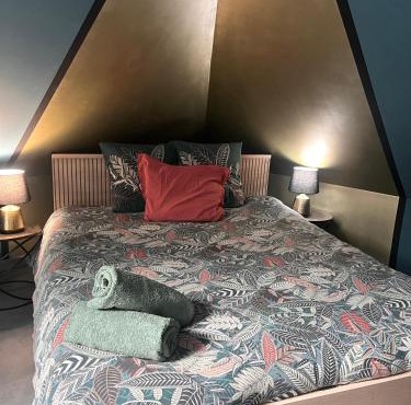Suite l Instant suspendu maison 25m2 avec coin salon Wifi Netflix Maison Like and Love Duclair