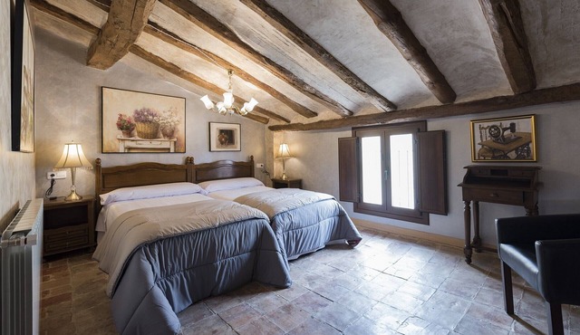 Suite 'Las Palomas' with Mountain Views, Unlimited SPA Access & Wine Cellar