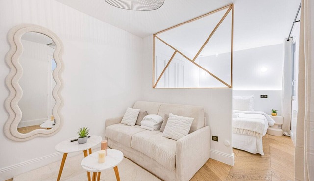 Suite luxueuse-Elysée-Faubourg St Honoré-Paris 8