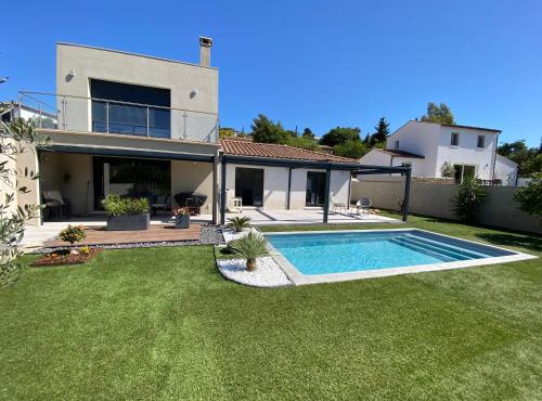 Suite MOOREA dans villa avec piscine au calme, proche plages