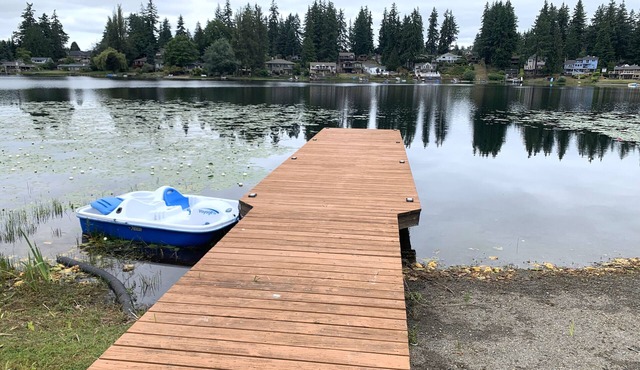 Suite on the Lake with Watercraft and fun