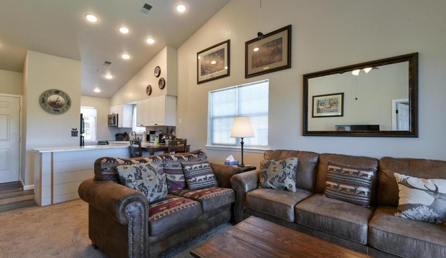 Suite Outlook - Resort Amenities - Penthouse - Close to Downtown - UPDATED