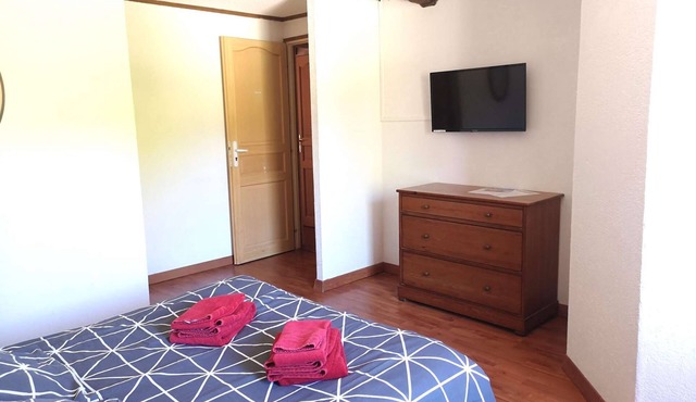 Suite parentale, swimming pool, mountain view, near Mirepoix, Ariège