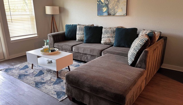 Suite Peace- New luxury apartment near NAS JAX and Orange park