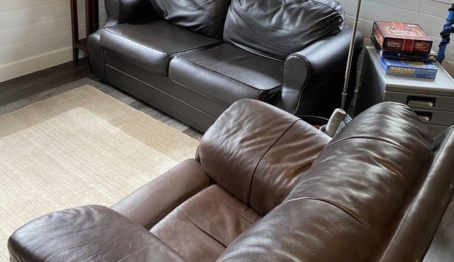 Suite! Perfect country getaway! Sleeps up to 4! Perfect remote work location!