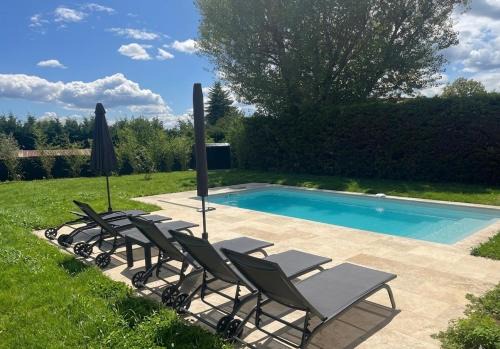Suite Privée Spa Piscine séjour pro ou détente