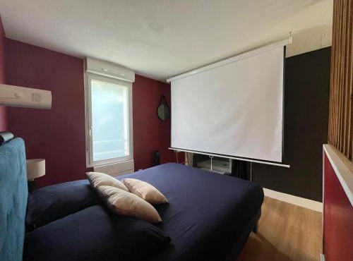 Suite Rohmer Vidéoprojecteur et cocon intimiste