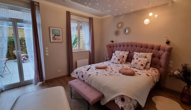 Suite Romantique à 5 mn de la Plage " la Bulle Romantique "