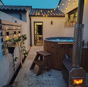 Suite romantique avec jacuzzi privatif