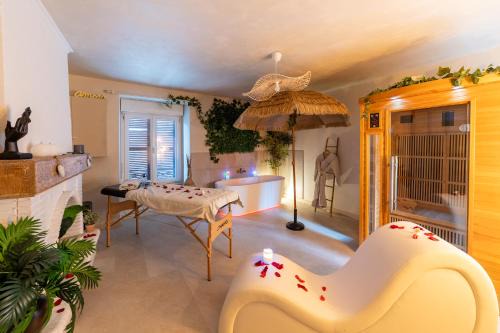 Suite Romantique Cinta Bali SPA privé - Châteaux de la Loire