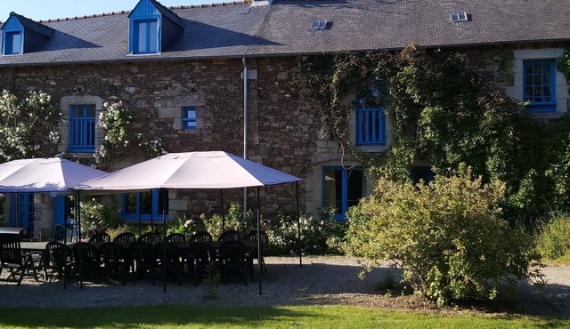 Suite- Saint Suliac-Family-Ensuite with Bath-Garden view