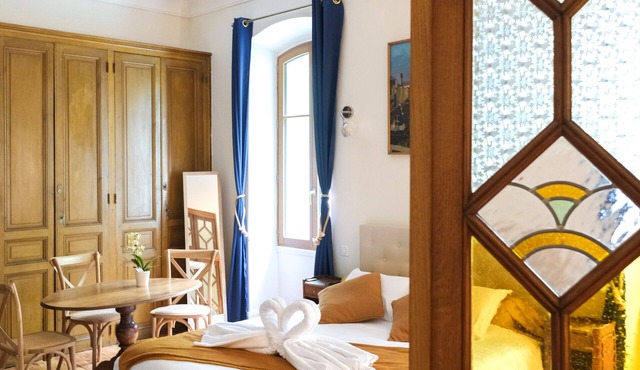 Suite Varsovie, 3 eme vue sur Square Gen Leclerc