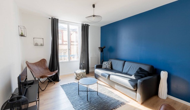 Suite West Side Story - 2 Pers A 2 Minutes à Pieds de L'avenue de Champagne !