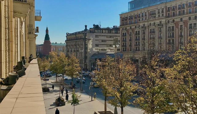 Suite with a balcony and a view of the Moscow Kremlin