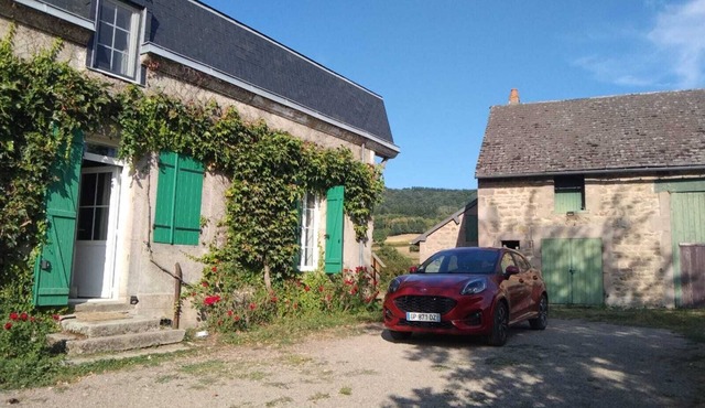 Suite with a panoramic terrace, 10 minutes from Autun, in the heart of Morvan Park