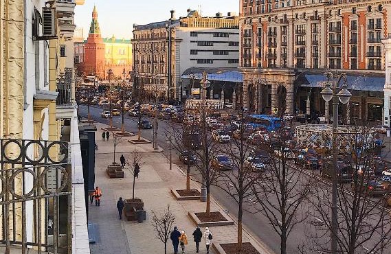 Suite with a view of the Moscow Kremlin
