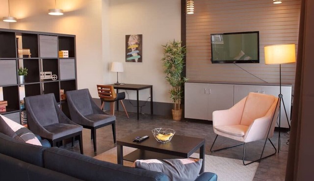 Suite with AC, Industrial Styling