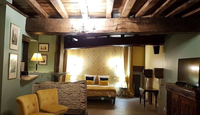 Suite with individual SPA "Seigneurial Suite