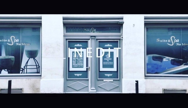 Suite with private jacuzzi