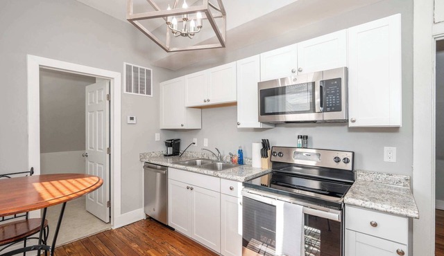 Suites on Main 3 Summ