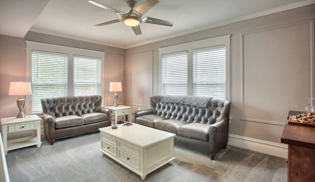 Suites on Seneca - Beautiful 1 Bedroom Apartment