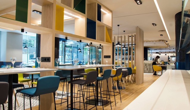 Suites Plaza Hotel & Wellness
