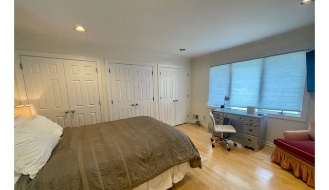 Suites w 3 Beds sleeps 4, 2 rooms, own full bath