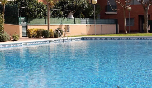 Suitur beach apartment with pool
