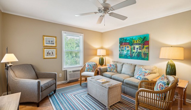 Sullivans Island condo, centrally located, near beach & more - 20 Island House
