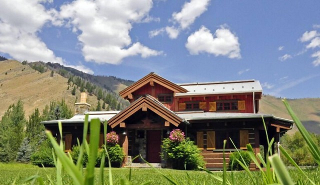 Summer and Winter Retreat