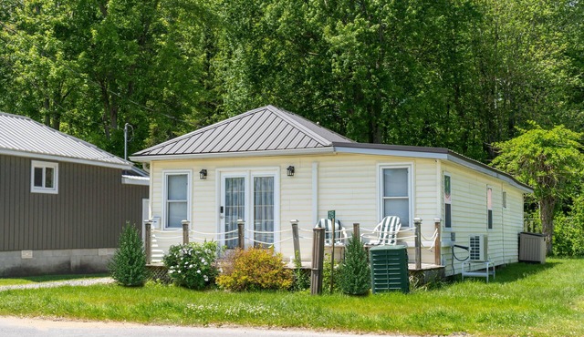 Summer Beach Family Cottage 🏖 2min→beach @ Bamboo Chalet ~ Lake Erie 🇨🇦 n