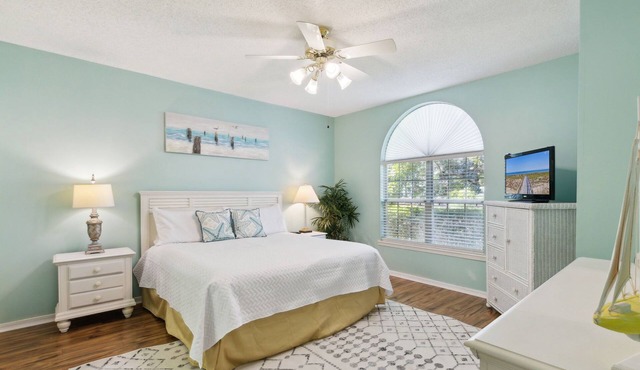 Summer Beach House - Hosted by Moore AI Rentals