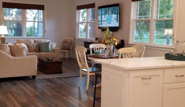 Summer Breeze Cottage