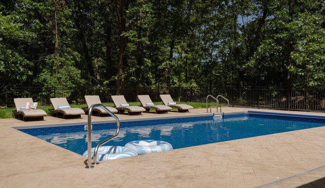 Summer Breeze, Heated Pool, Game Room & Golf Cart, Grand Beach