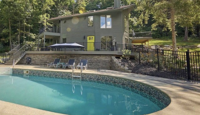 Summer Chalet w/Sparkling Pool in Great Barrington + Private Hiking Trails