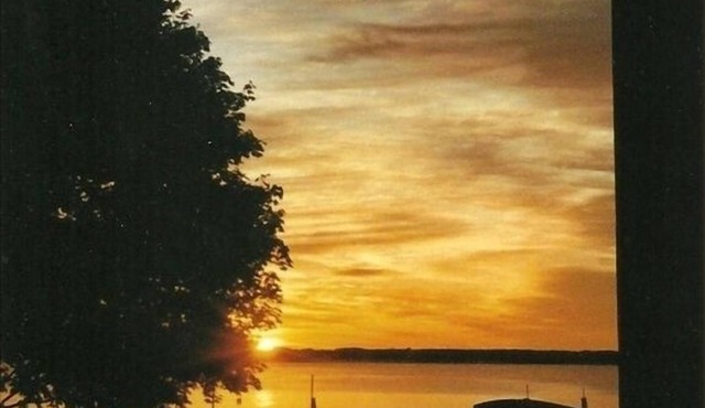 Summer Cottage on Beautiful Mullett Lake, Saturday-Saturday bookings.