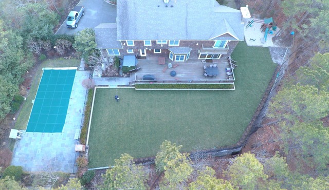 Summer Escape in East Quogue! 7 Bedrooms with pool, deck and pizza oven.