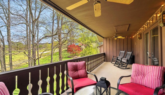 Summer Escape Smoky Mtn 2BR 2 BA Condo with Great Views